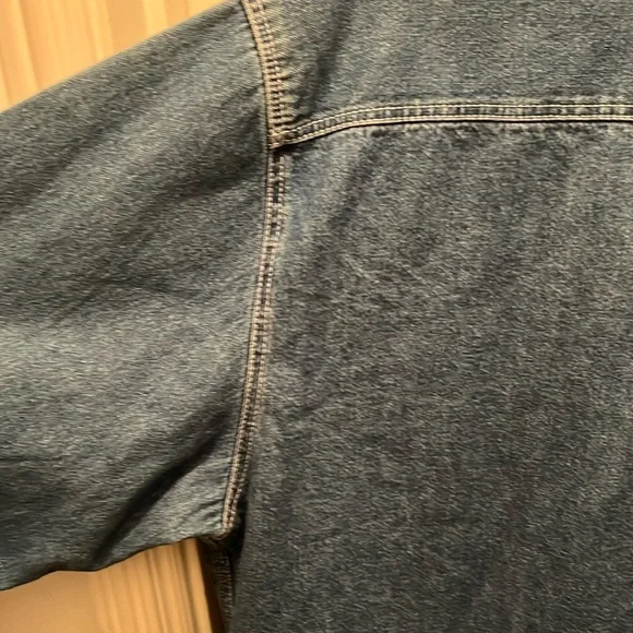 Levi’s Women’s red tag button down denim shirt size Large - Picture 13 of 16